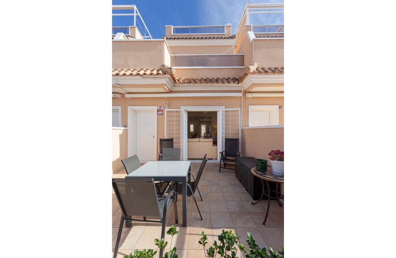 Resale - Villa -
Orihuela Costa - Costa Blanca