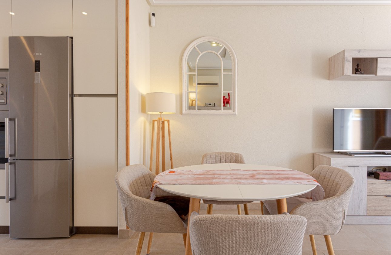 Resale - Villa -
Orihuela Costa - Costa Blanca