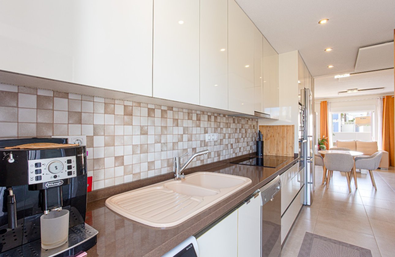 Resale - Villa -
Orihuela Costa - Costa Blanca