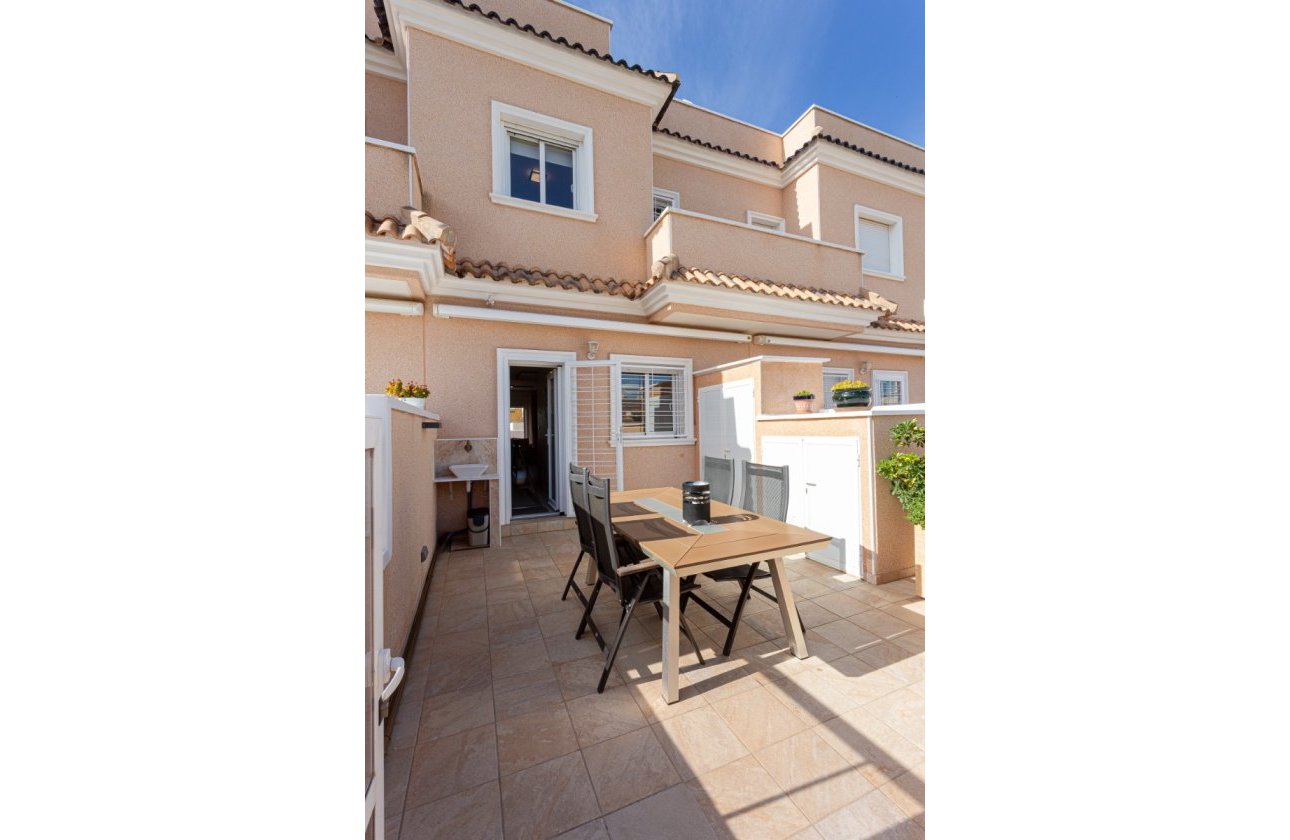 Resale - Villa -
Orihuela Costa - Costa Blanca