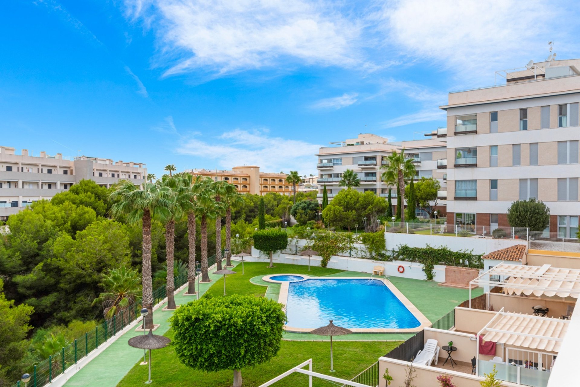 Resale - Villa -
Orihuela Costa - Costa Blanca