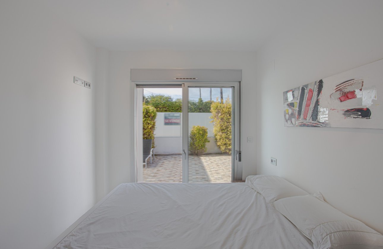 Resale - Villa -
Orihuela Costa - Costa Blanca