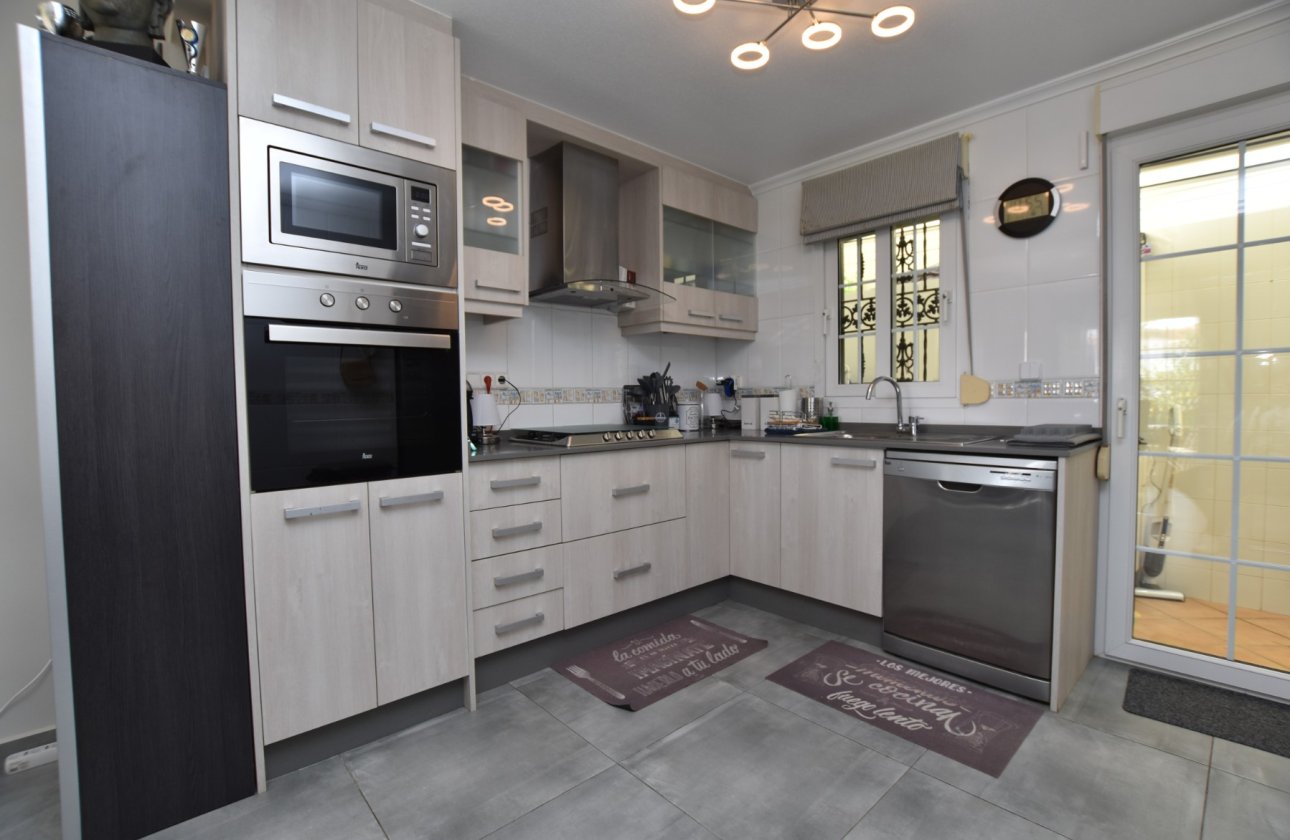 Resale - Villa -
Orihuela Costa - Costa Blanca