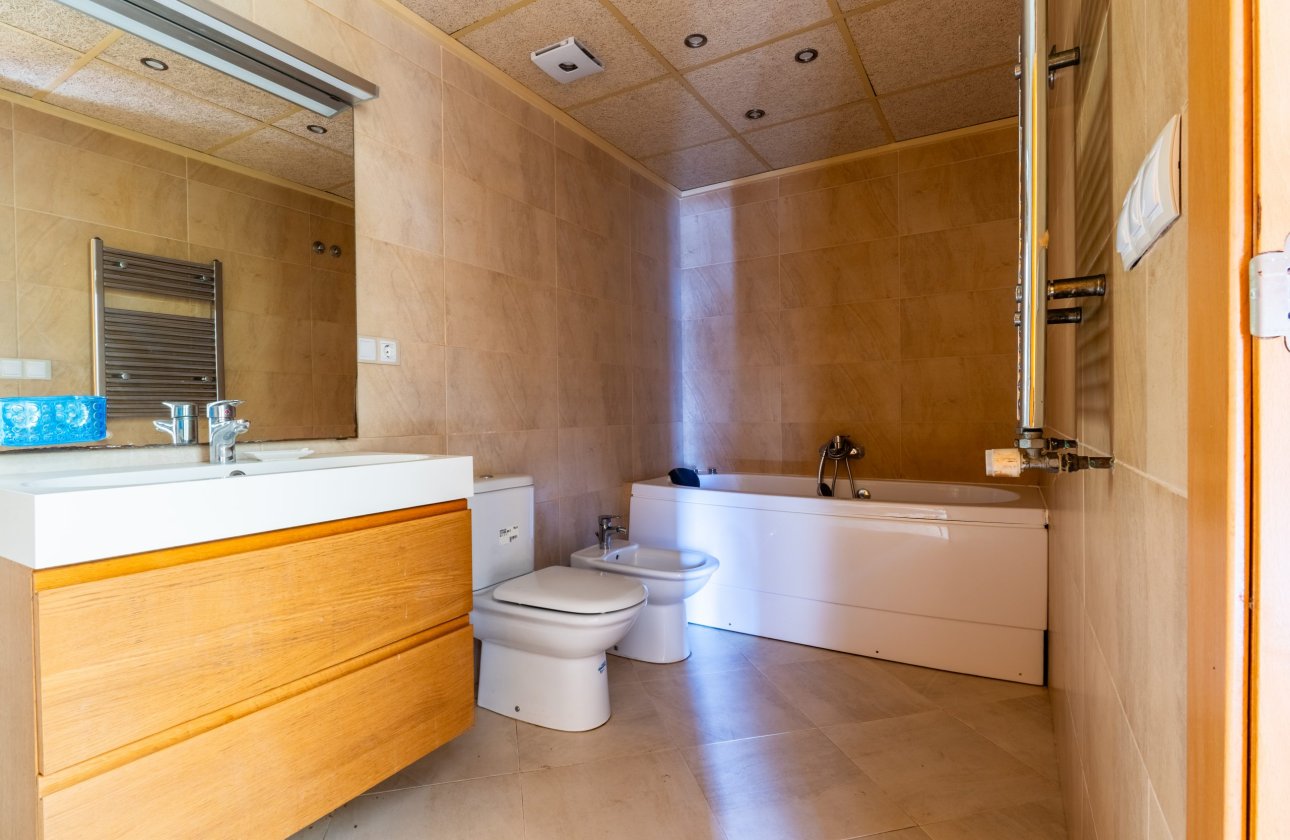 Resale - Villa -
Orihuela Costa - Costa Blanca