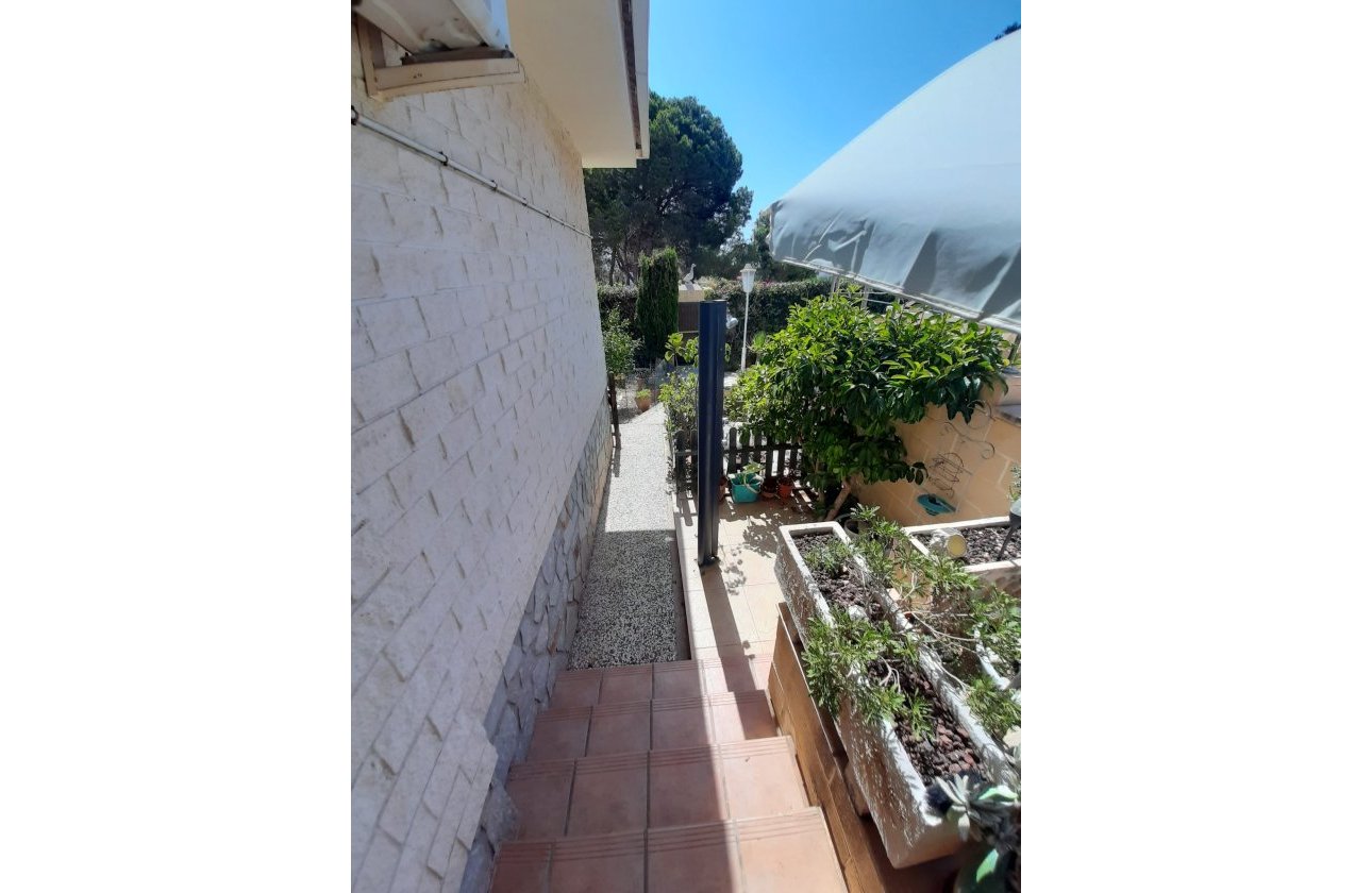 Resale - Villa -
Orihuela Costa - Costa Blanca