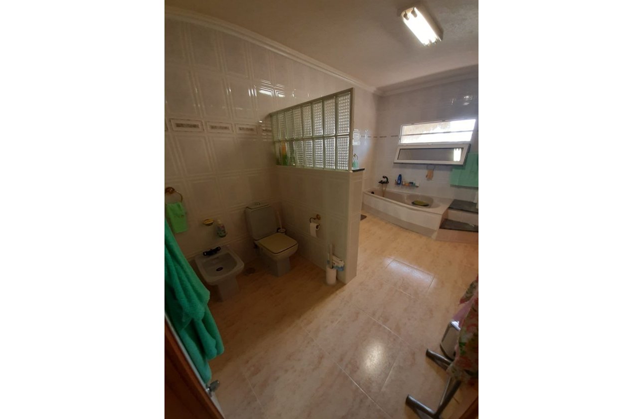 Resale - Villa -
Orihuela Costa - Costa Blanca