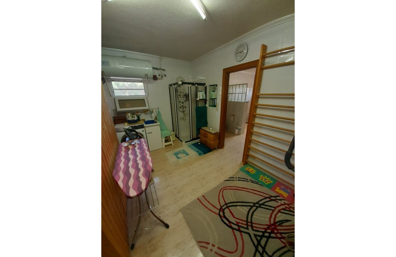 Resale - Villa -
Orihuela Costa - Costa Blanca