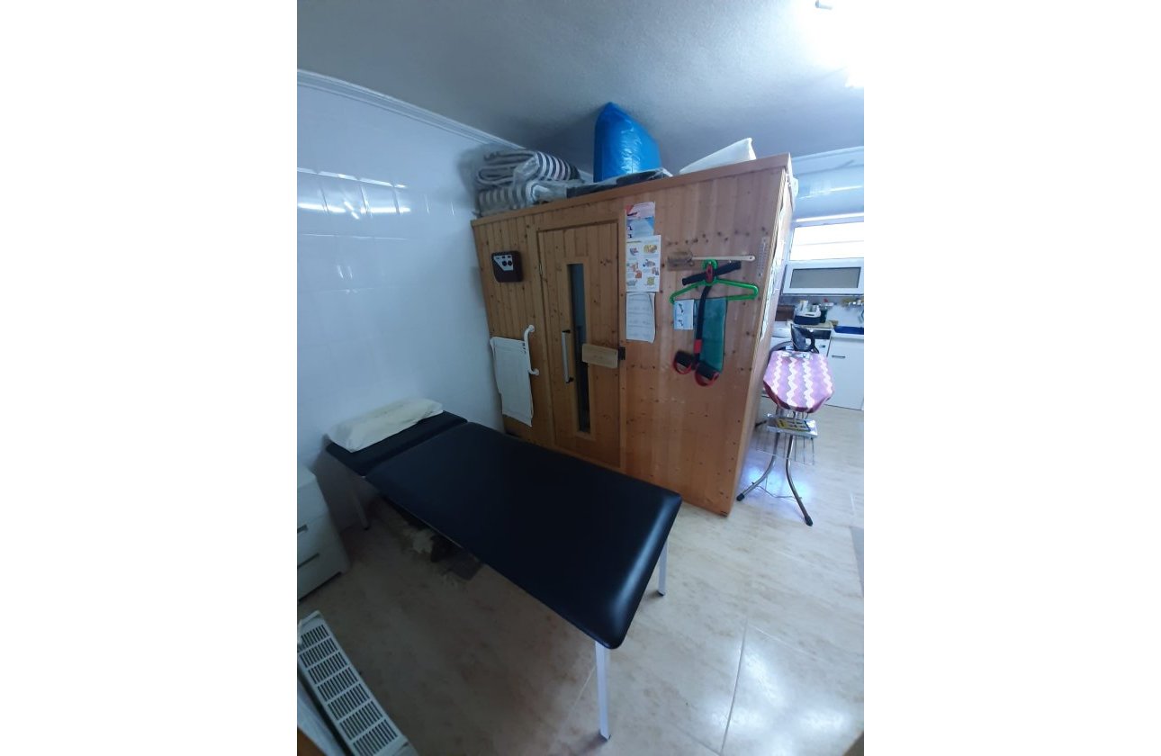 Resale - Villa -
Orihuela Costa - Costa Blanca