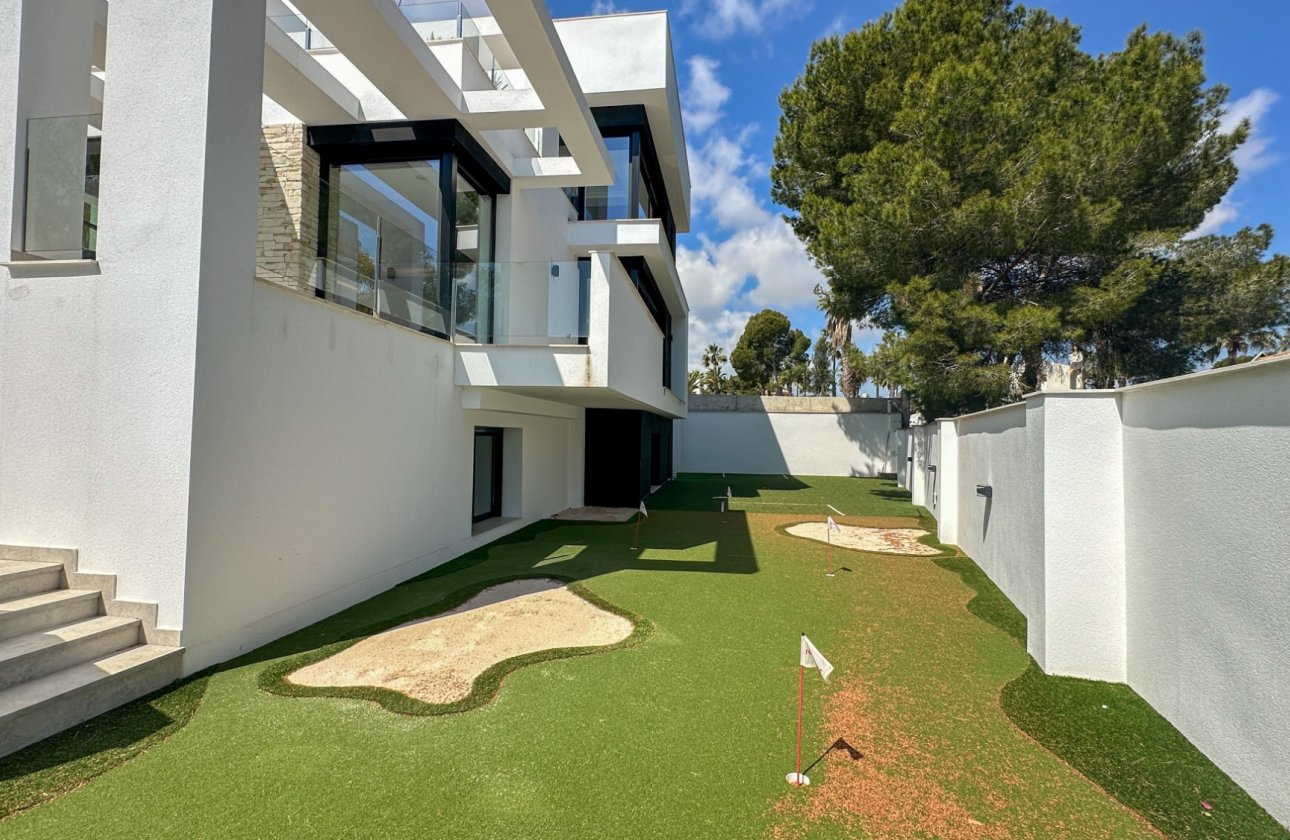 Resale - Villa -
Orihuela Costa - Costa Blanca