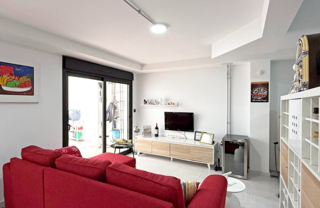 Resale - Villa -
Orihuela Costa - Costa Blanca