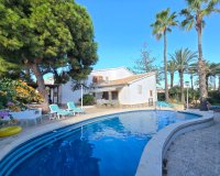 Resale - Villa -
Orihuela Costa - Costa Blanca