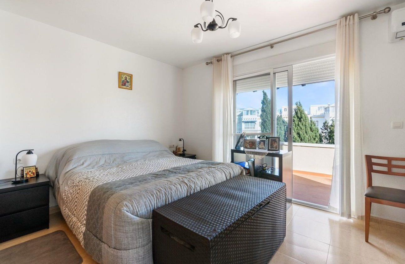 Resale - Villa -
Orihuela Costa - Costa Blanca