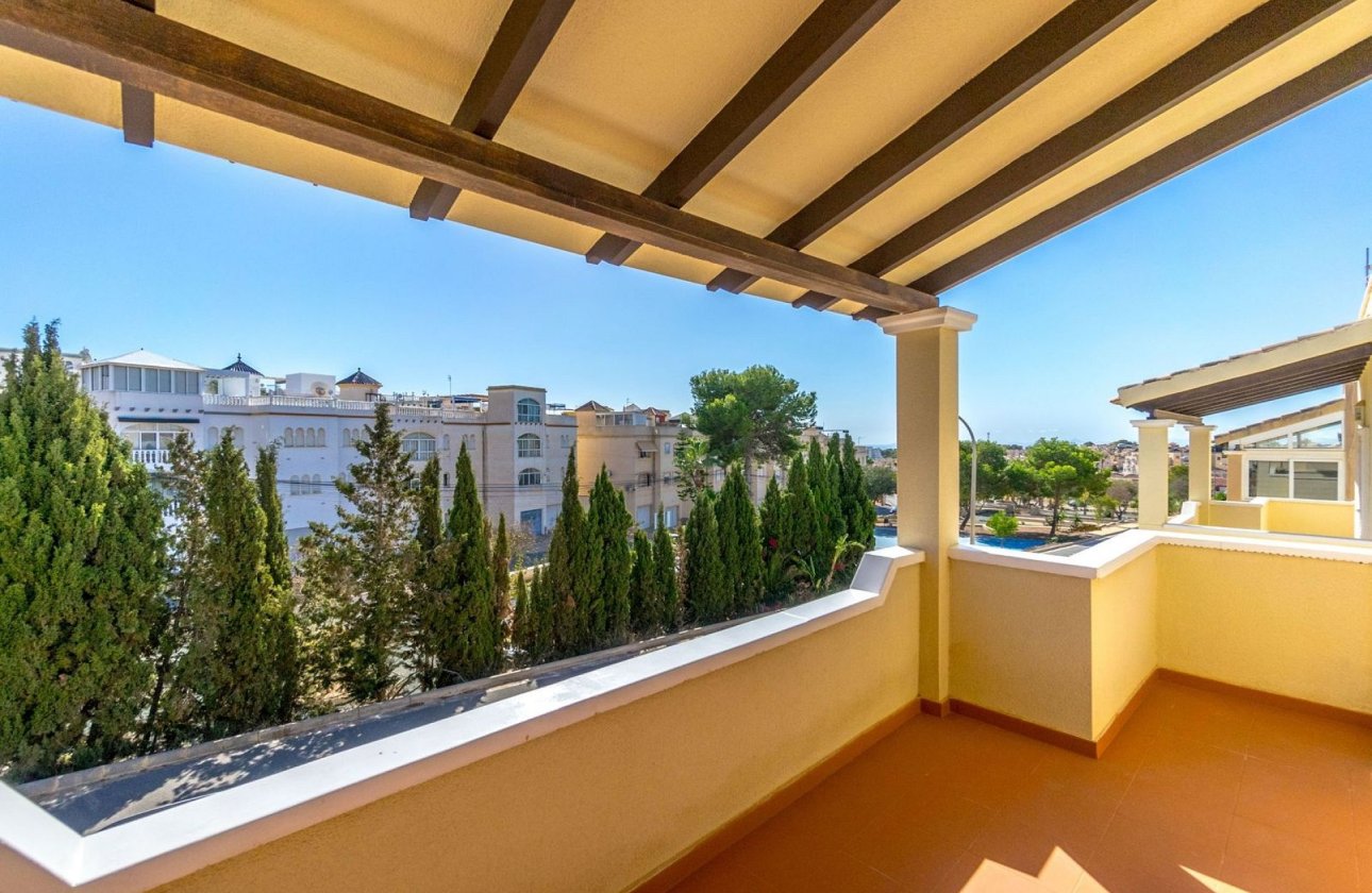 Resale - Villa -
Orihuela Costa - Costa Blanca