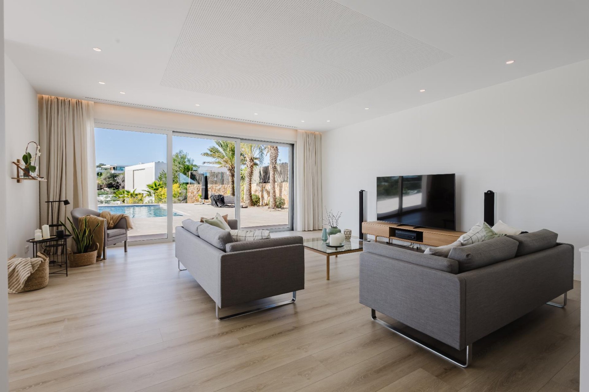 Resale - Villa -
Orihuela Costa - Costa Blanca