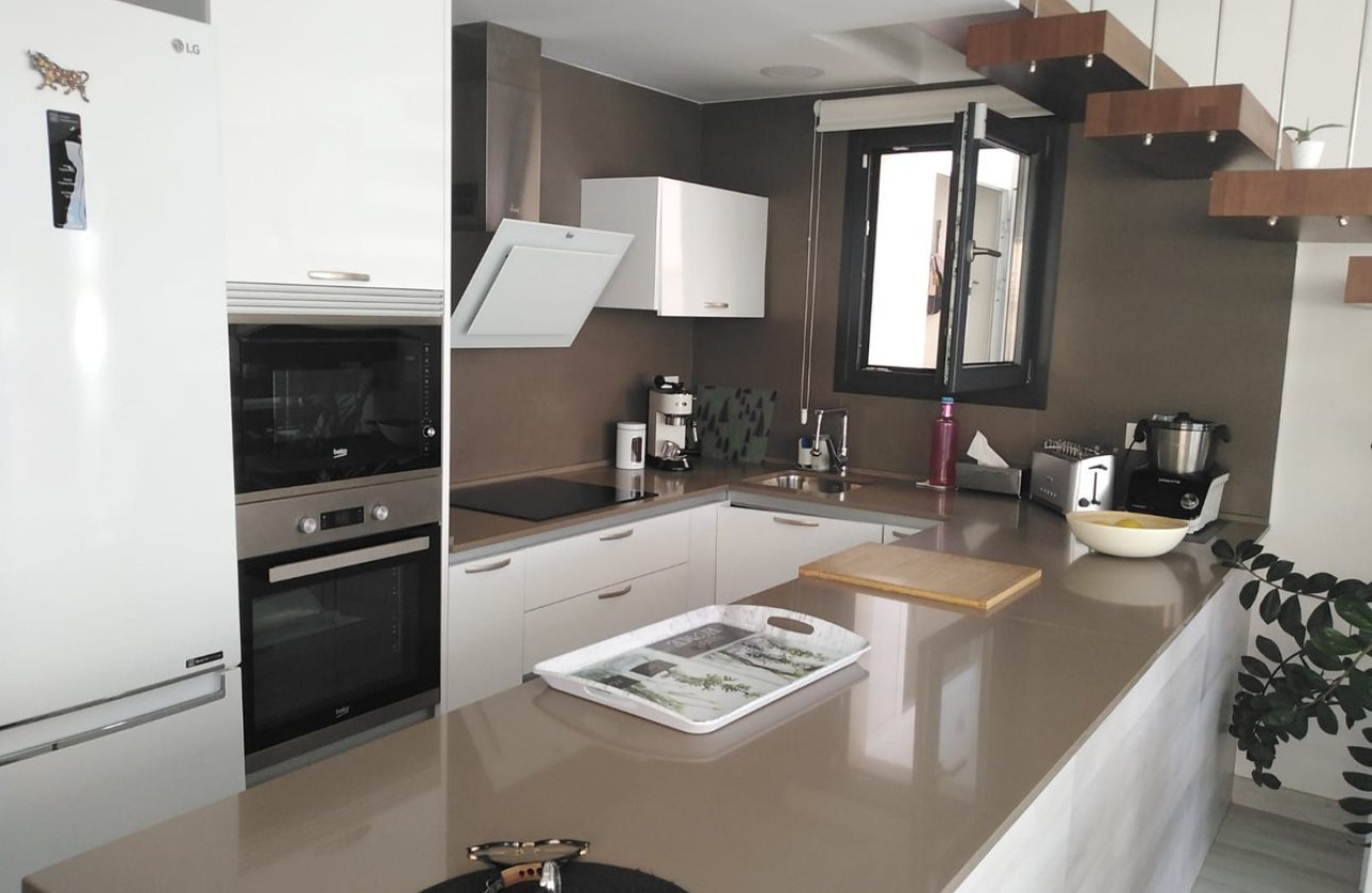 Resale - Villa -
Orihuela Costa - Costa Blanca