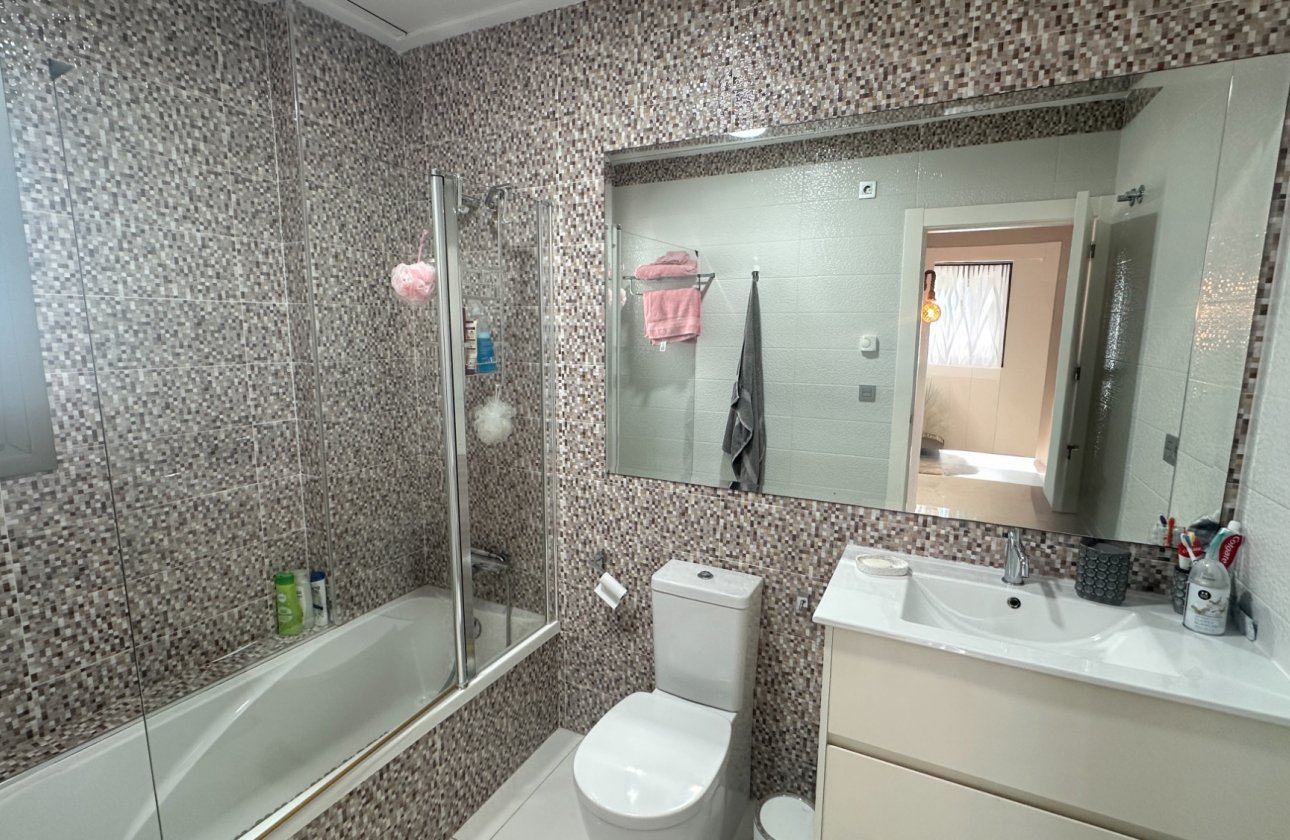 Resale - Villa -
Orihuela Costa - Costa Blanca