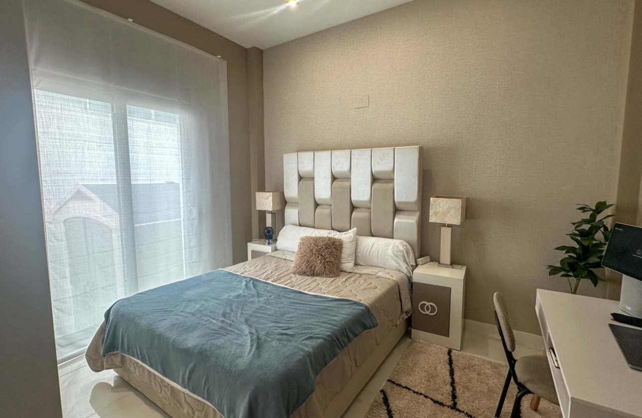 Resale - Villa -
Orihuela Costa - Costa Blanca