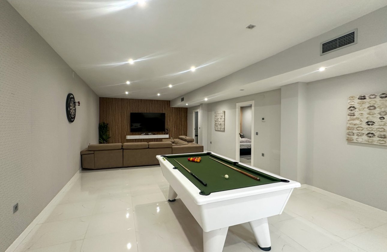 Resale - Villa -
Orihuela Costa - Costa Blanca