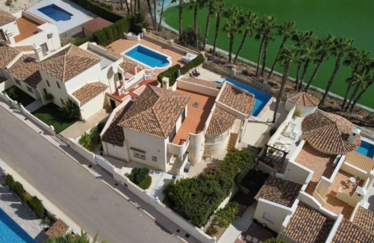 Resale - Villa -
Orihuela Costa - Costa Blanca