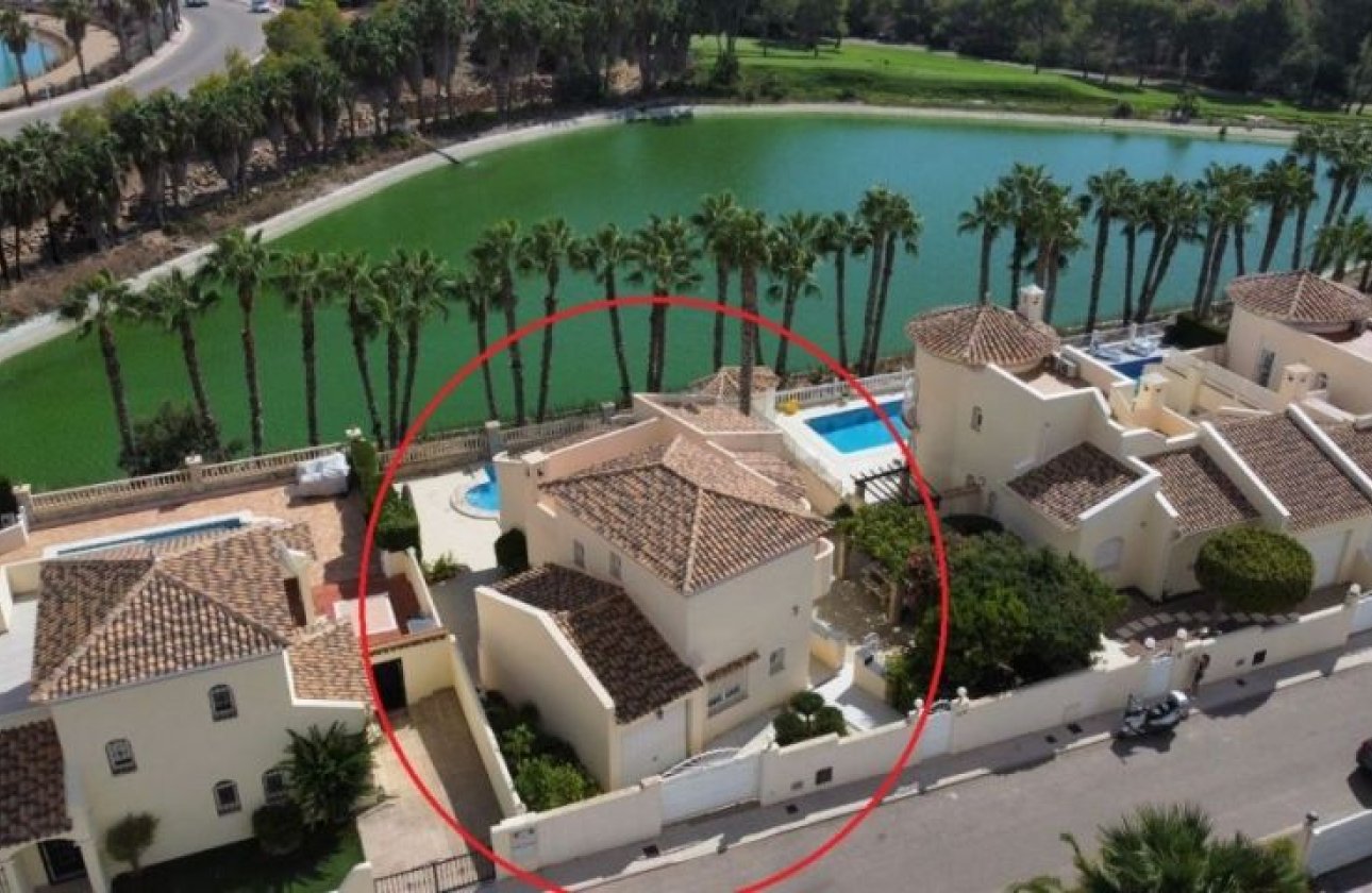 Resale - Villa -
Orihuela Costa - Costa Blanca