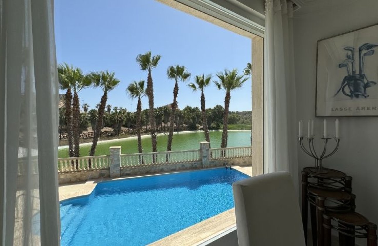 Resale - Villa -
Orihuela Costa - Costa Blanca