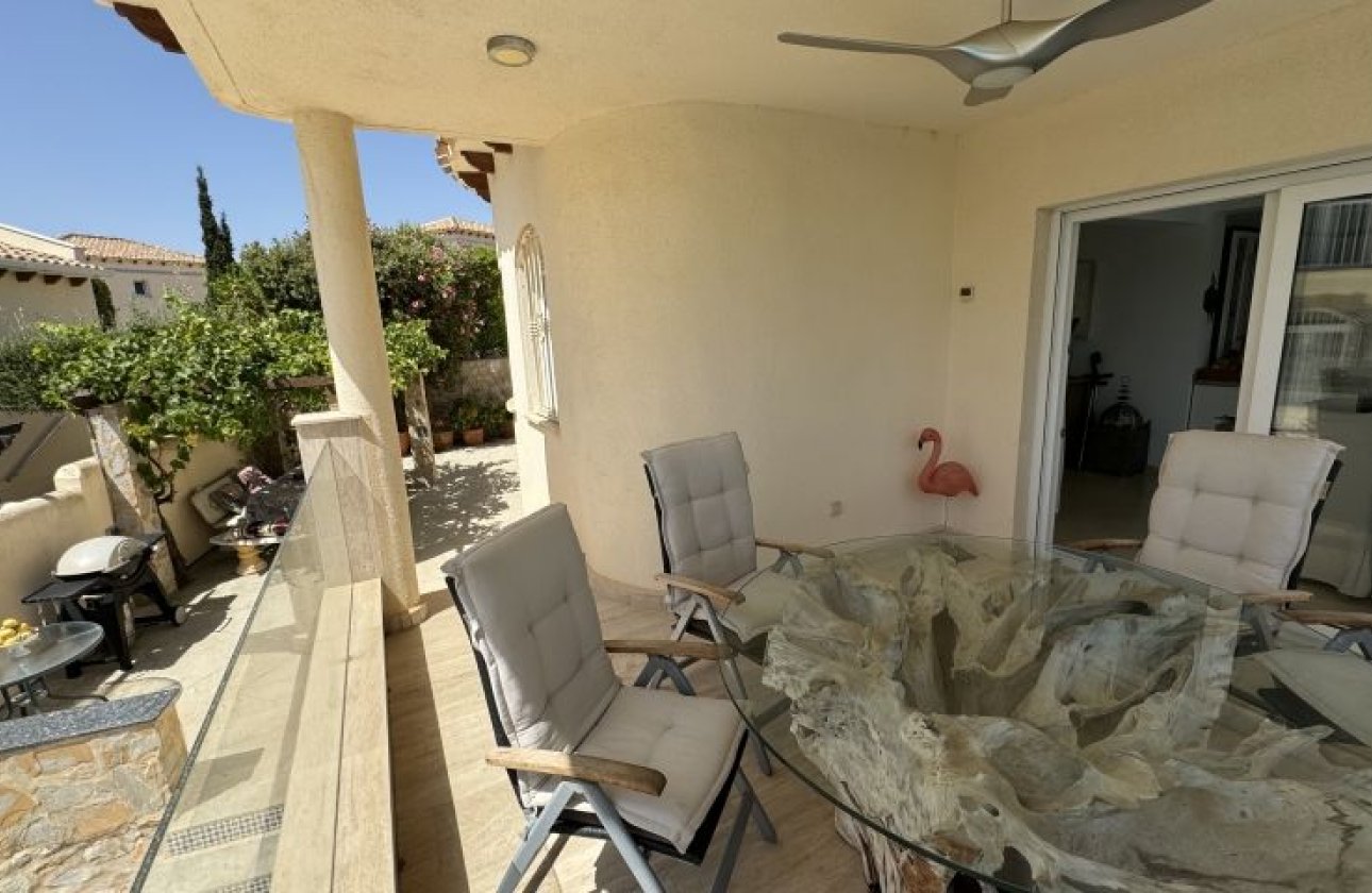 Resale - Villa -
Orihuela Costa - Costa Blanca