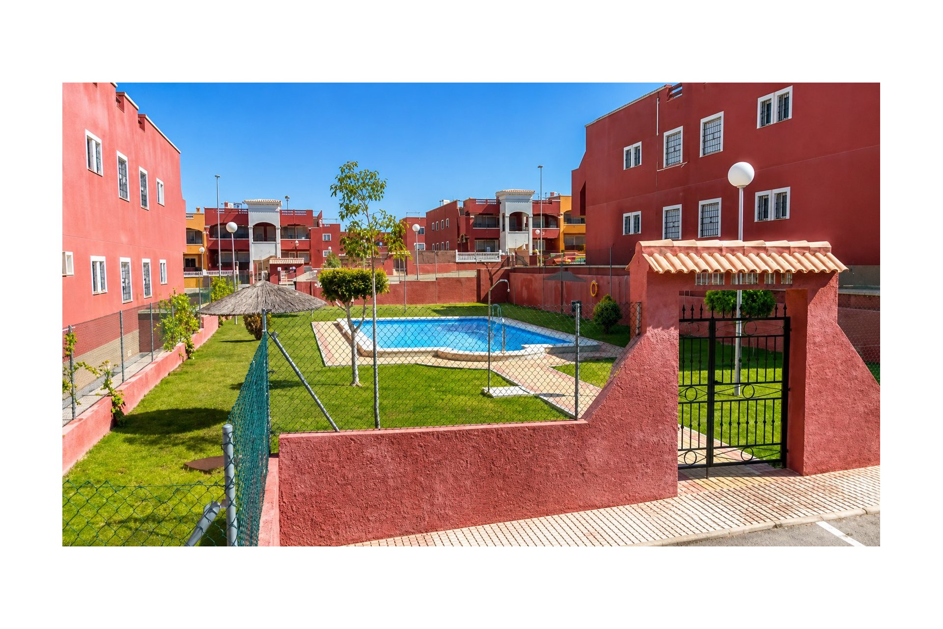 Resale - Villa -
Orihuela Costa - Costa Blanca