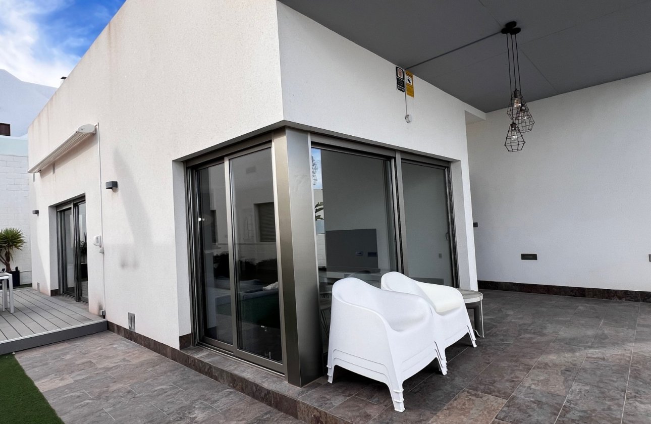 Resale - Villa -
Orihuela Costa - Costa Blanca