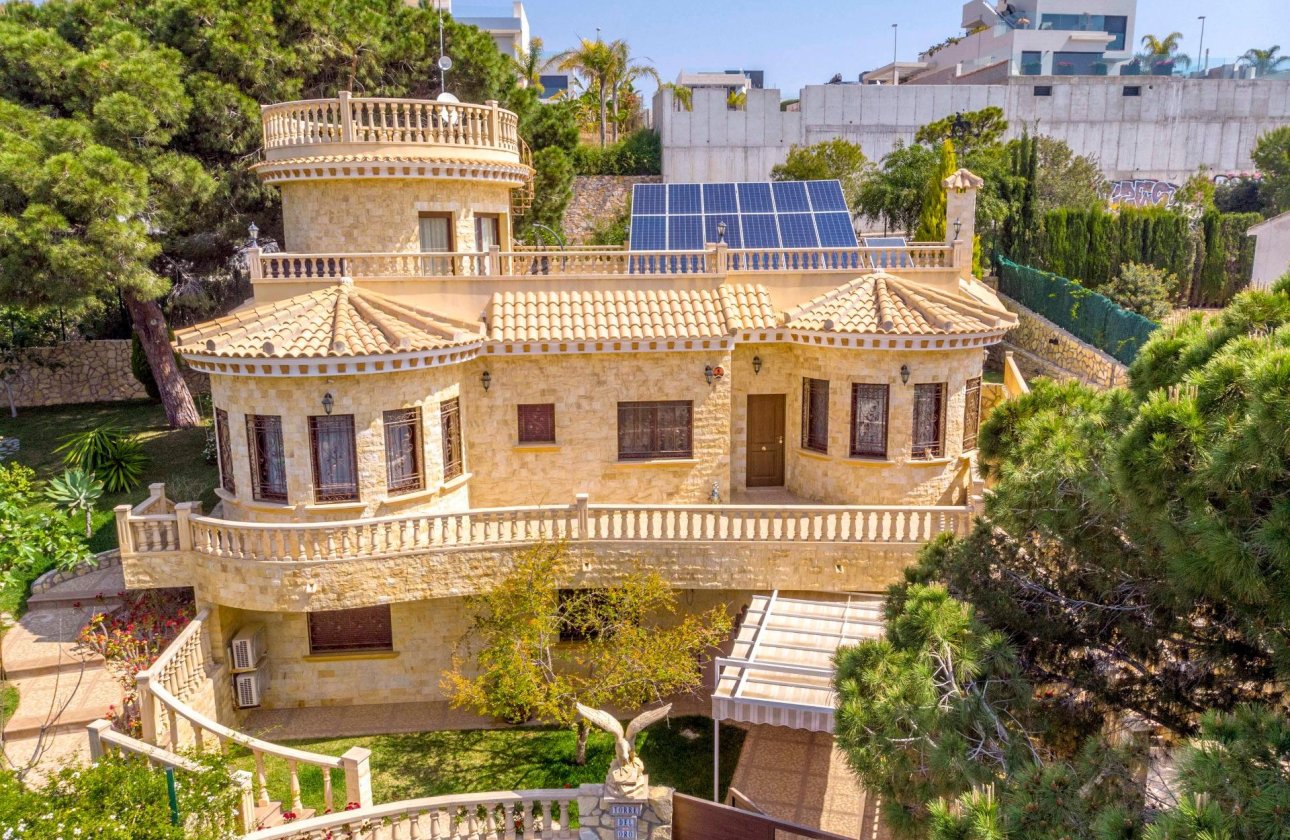 Resale - Villa -
Orihuela Costa - Costa Blanca