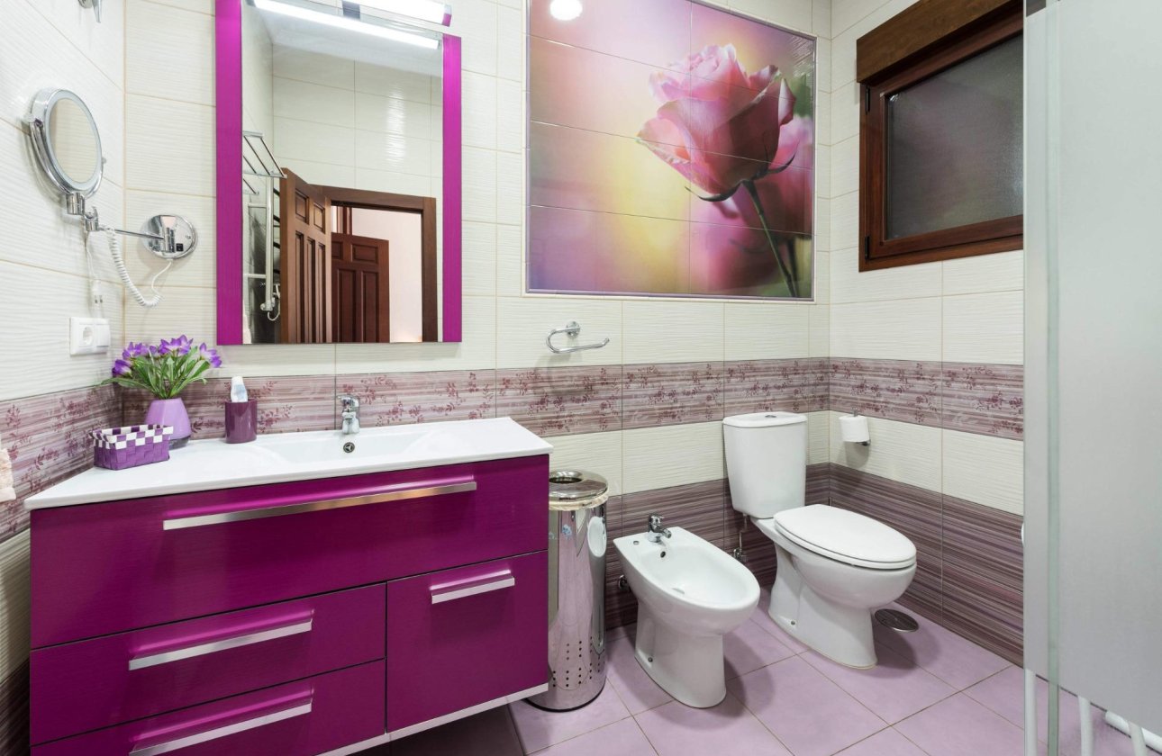 Resale - Villa -
Orihuela Costa - Costa Blanca
