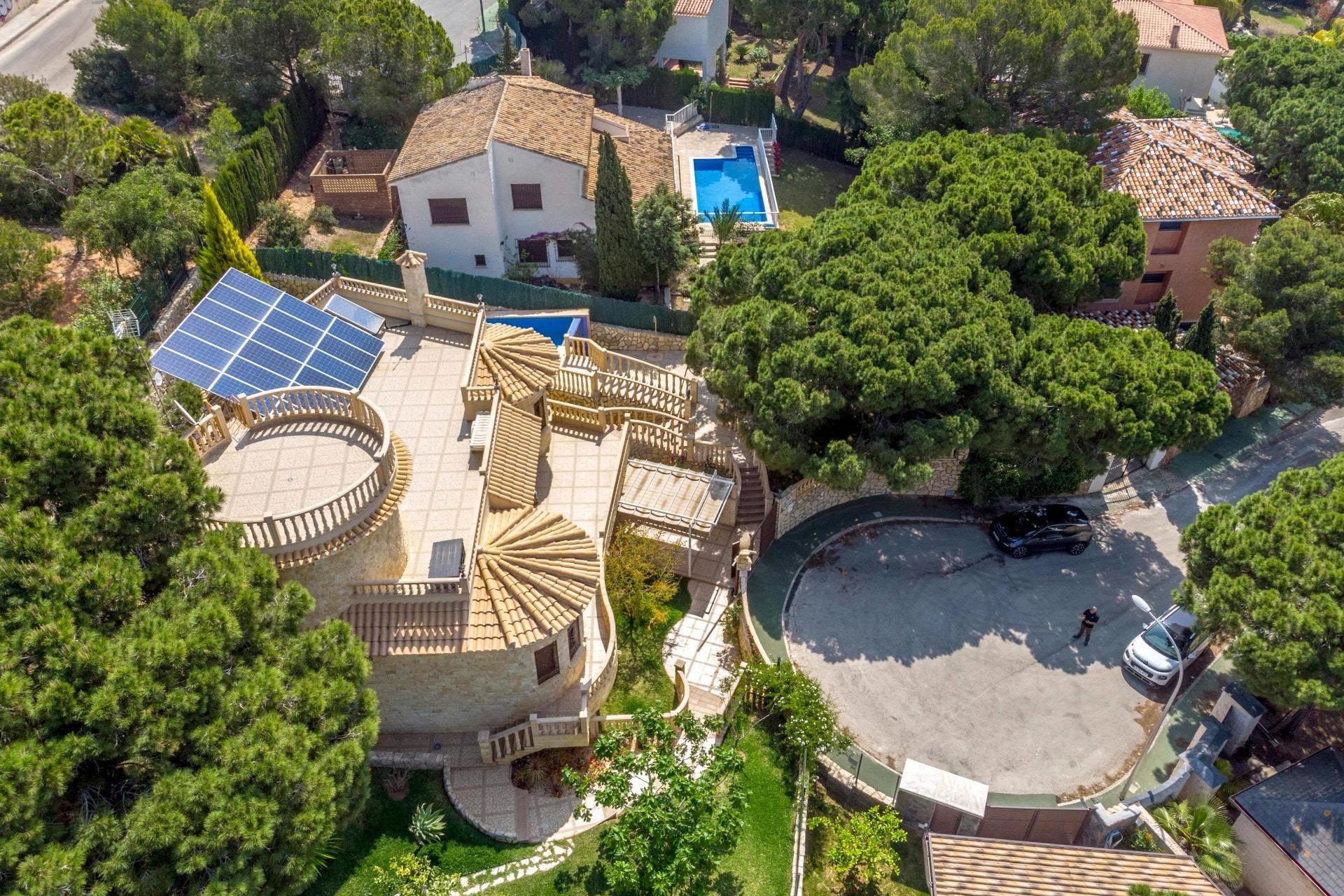 Resale - Villa -
Orihuela Costa - Costa Blanca