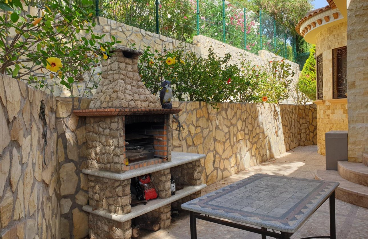 Resale - Villa -
Orihuela Costa - Costa Blanca