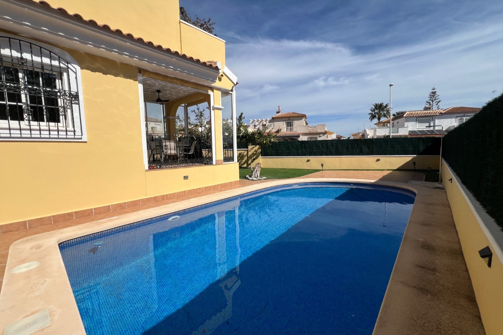 Resale - Villa -
Orihuela Costa - Costa Blanca