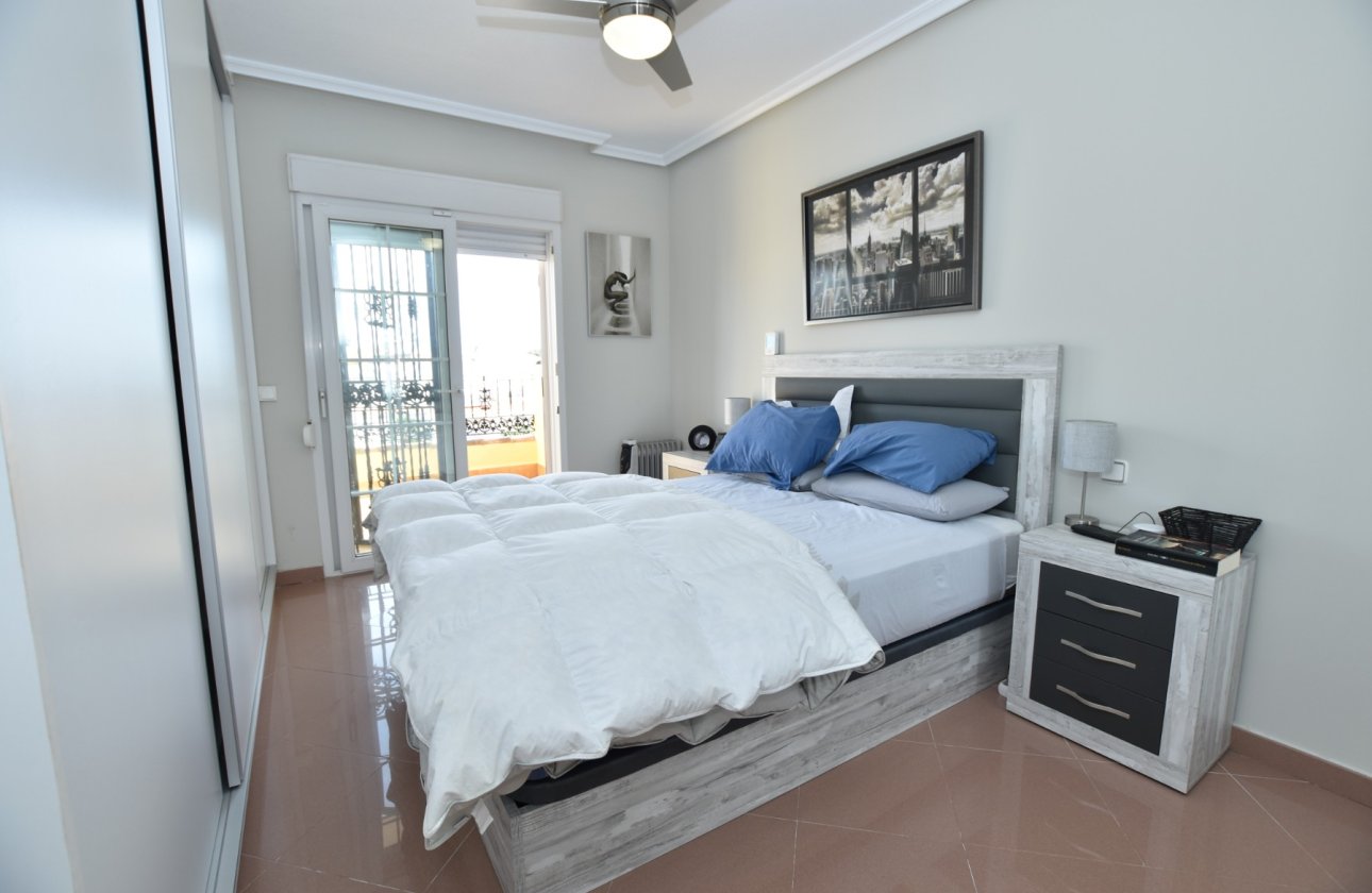 Resale - Villa -
Orihuela Costa - Costa Blanca