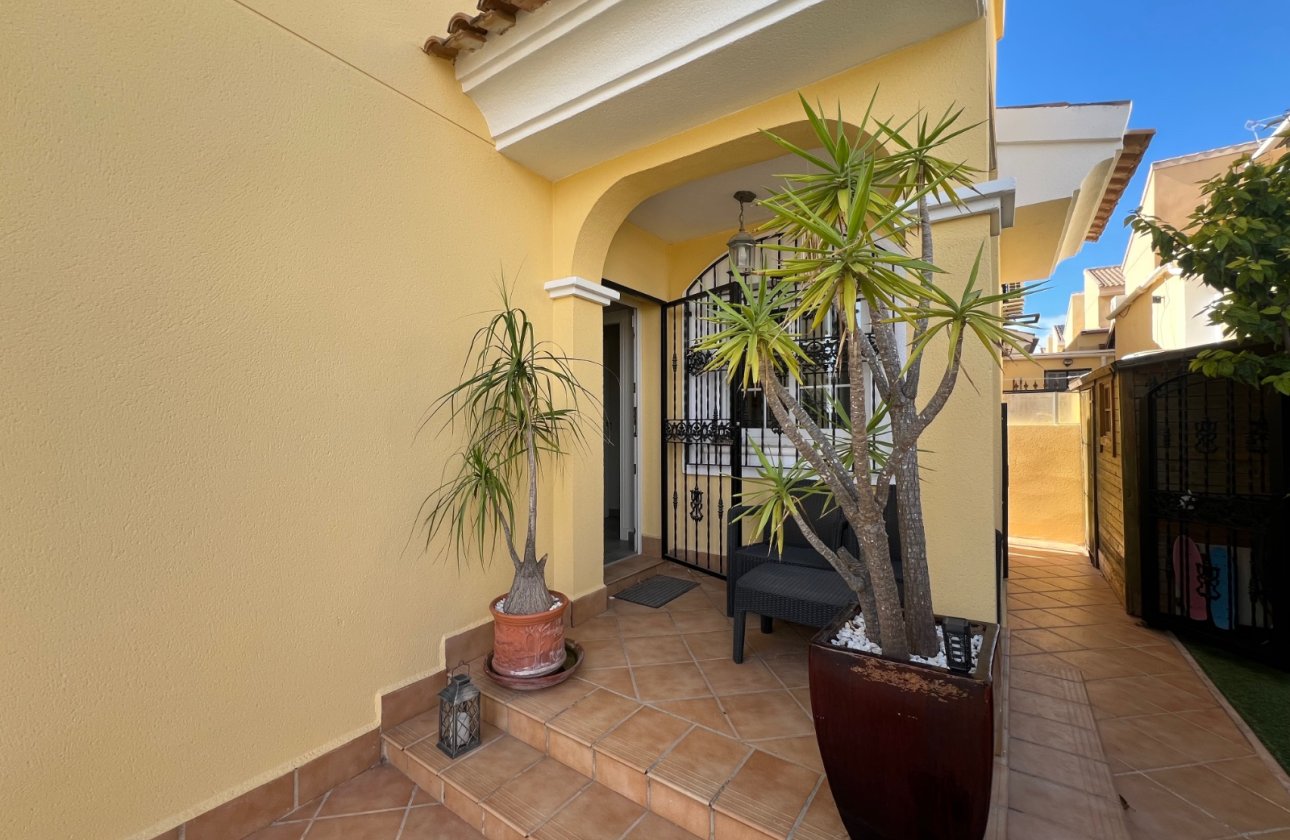Resale - Villa -
Orihuela Costa - Costa Blanca
