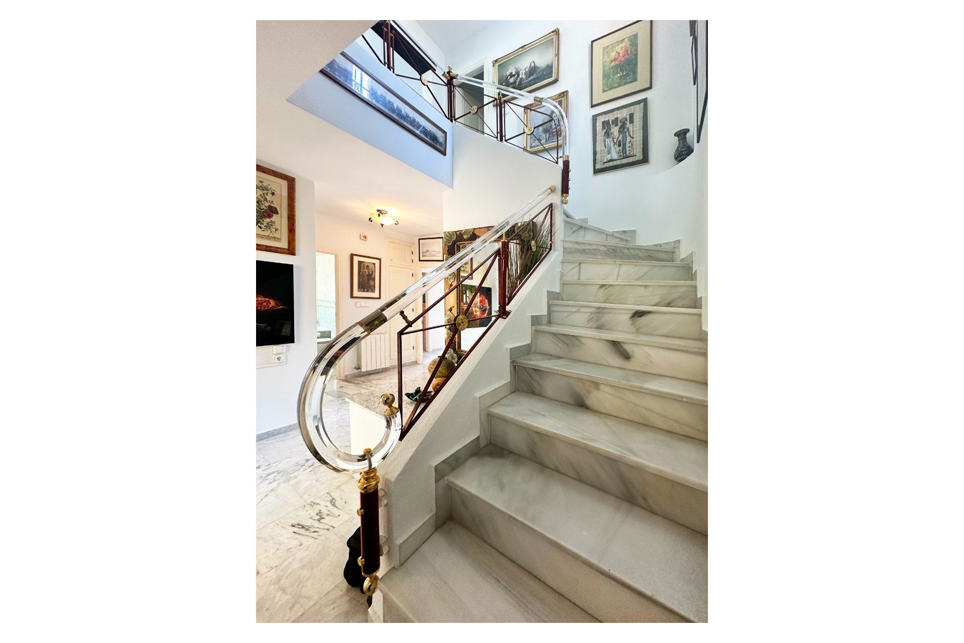 Resale - Villa -
Orihuela Costa - Costa Blanca