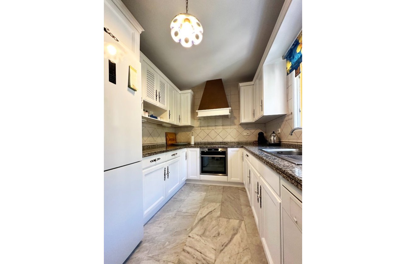 Resale - Villa -
Orihuela Costa - Costa Blanca