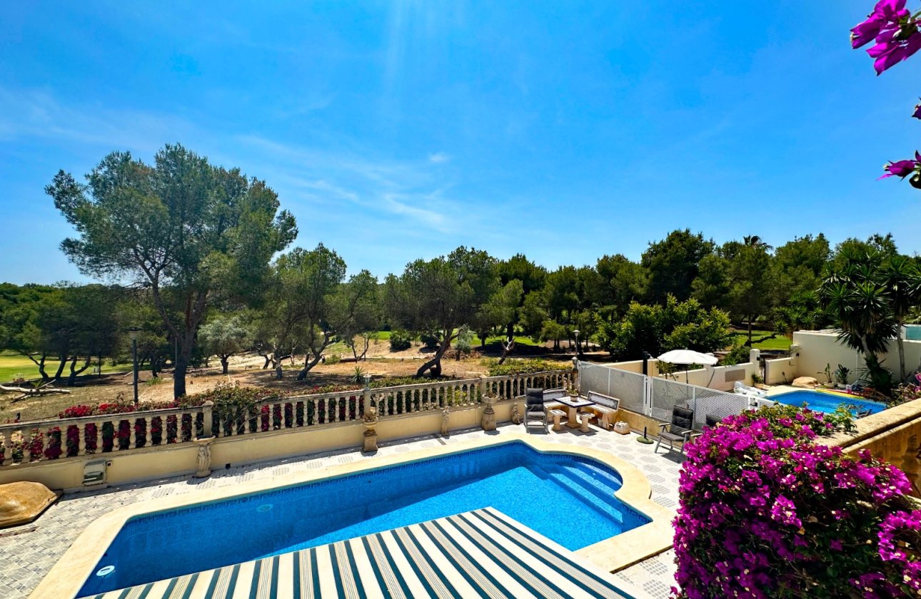 Resale - Villa -
Orihuela Costa - Costa Blanca