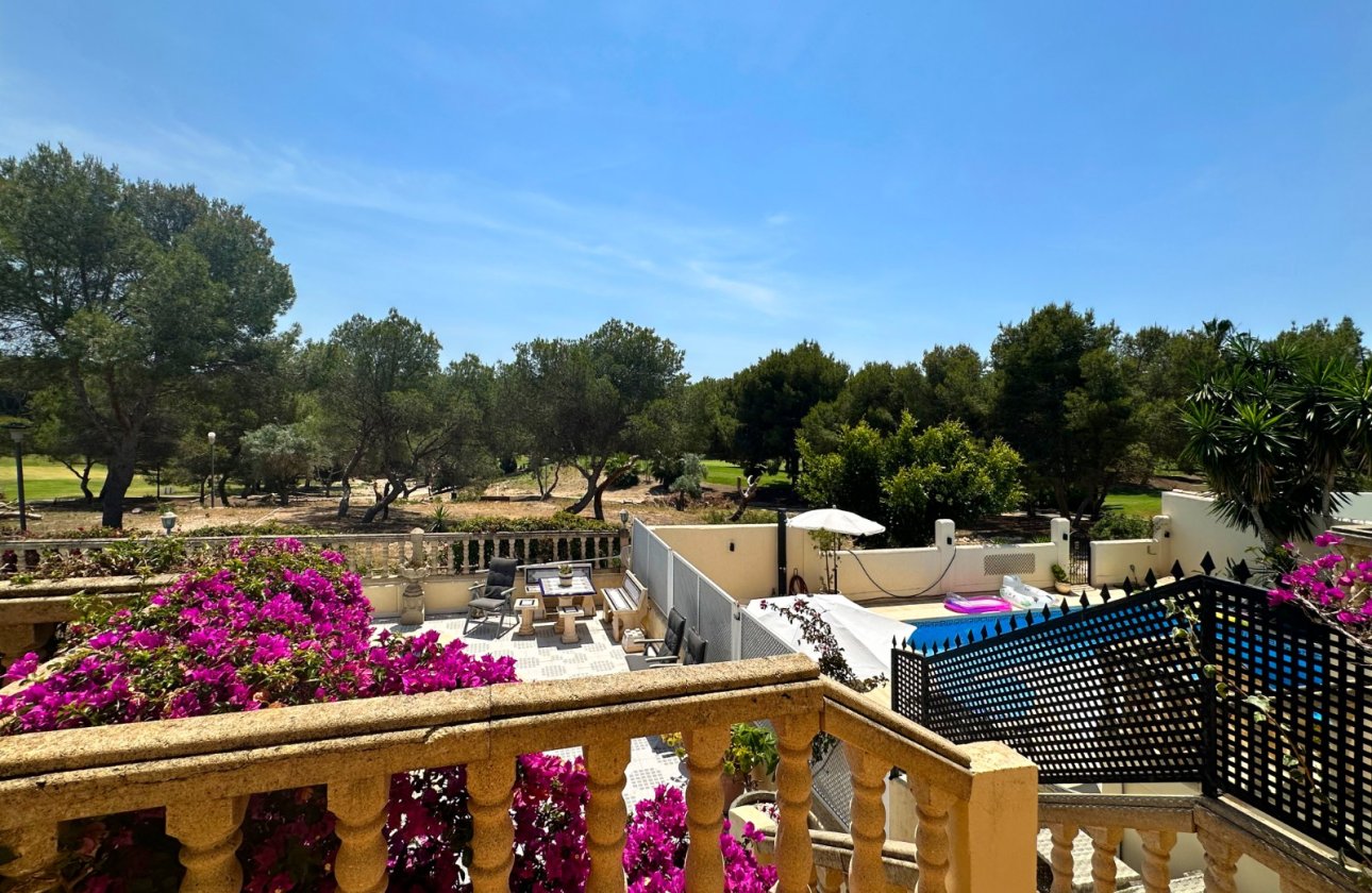 Resale - Villa -
Orihuela Costa - Costa Blanca