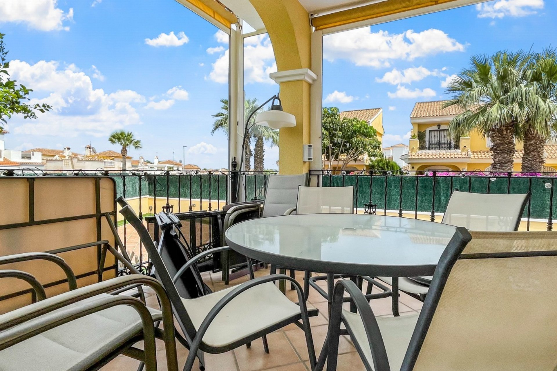 Resale - Villa -
Orihuela Costa - Costa Blanca