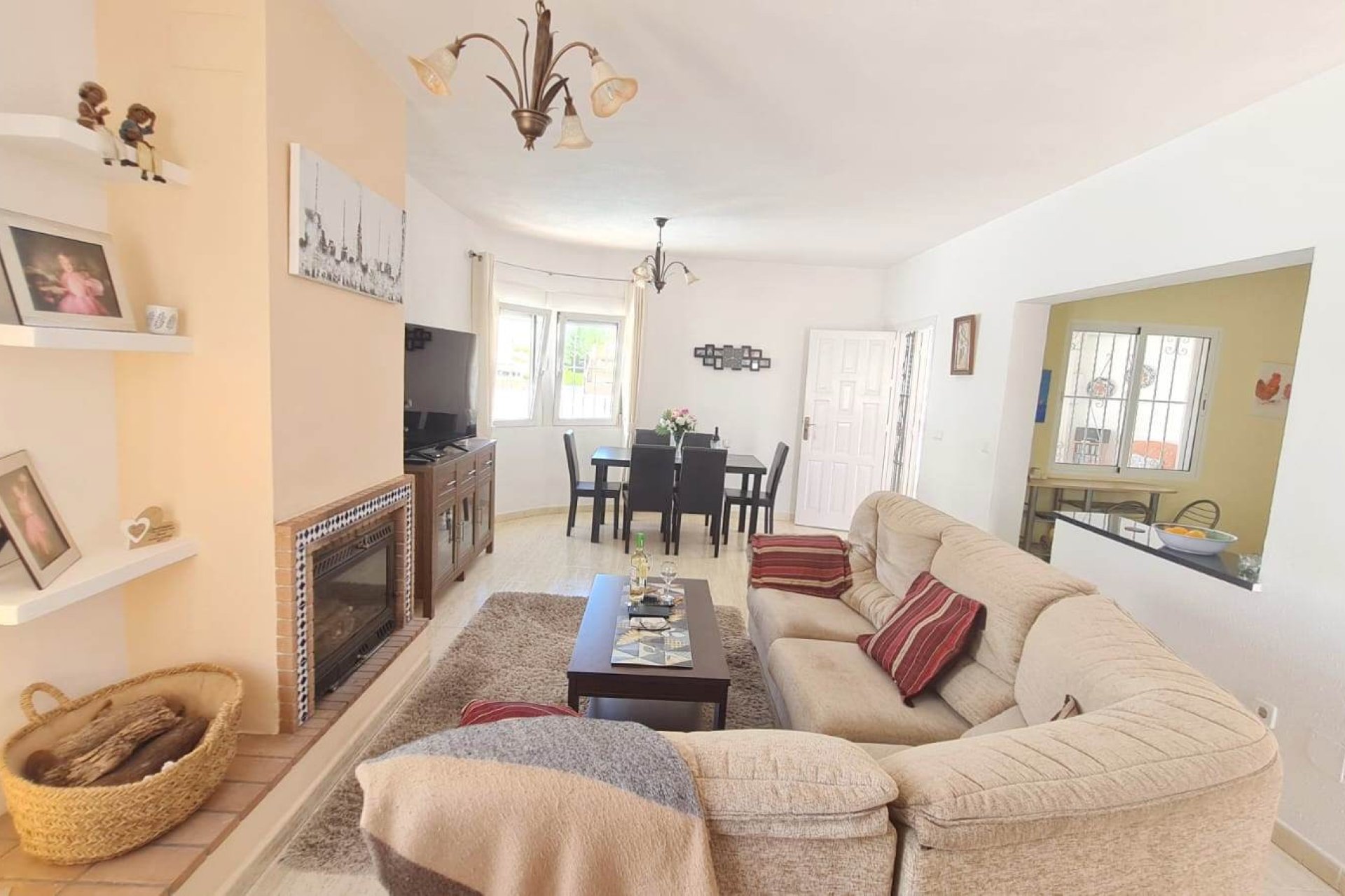 Resale - Villa -
Orihuela Costa - Costa Blanca