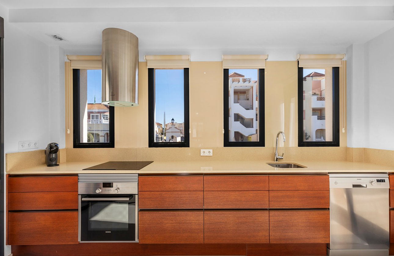 Resale - Villa -
Orihuela Costa - Costa Blanca