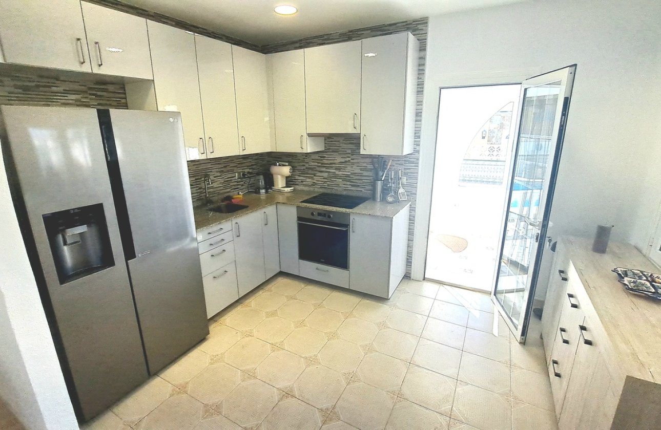 Resale - Villa -
Orihuela Costa - Costa Blanca