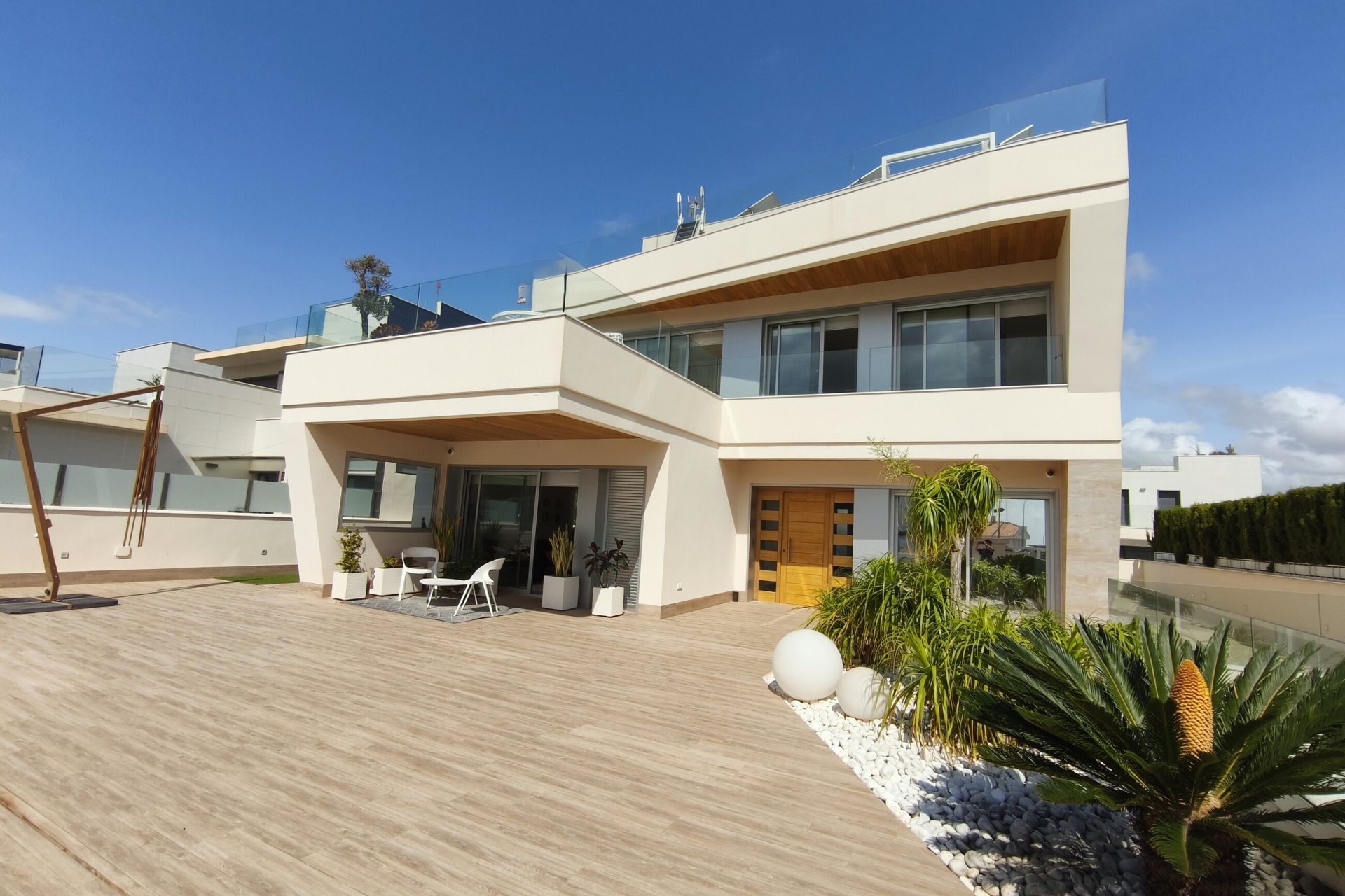 Resale - Villa -
Orihuela Costa - Costa Blanca
