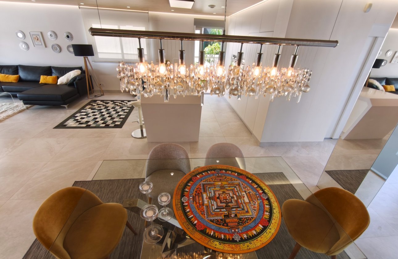 Resale - Villa -
Orihuela Costa - Costa Blanca