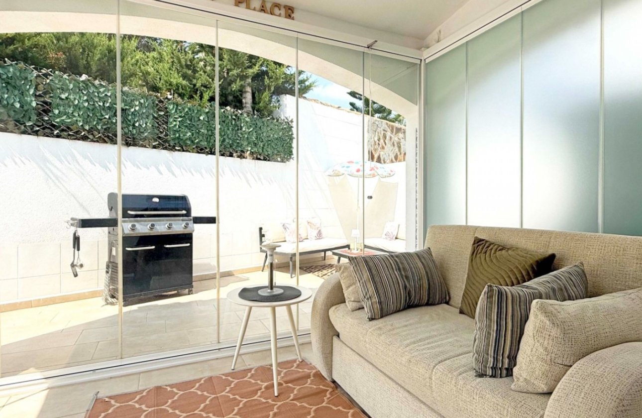 Resale - Villa -
Orihuela Costa - Costa Blanca