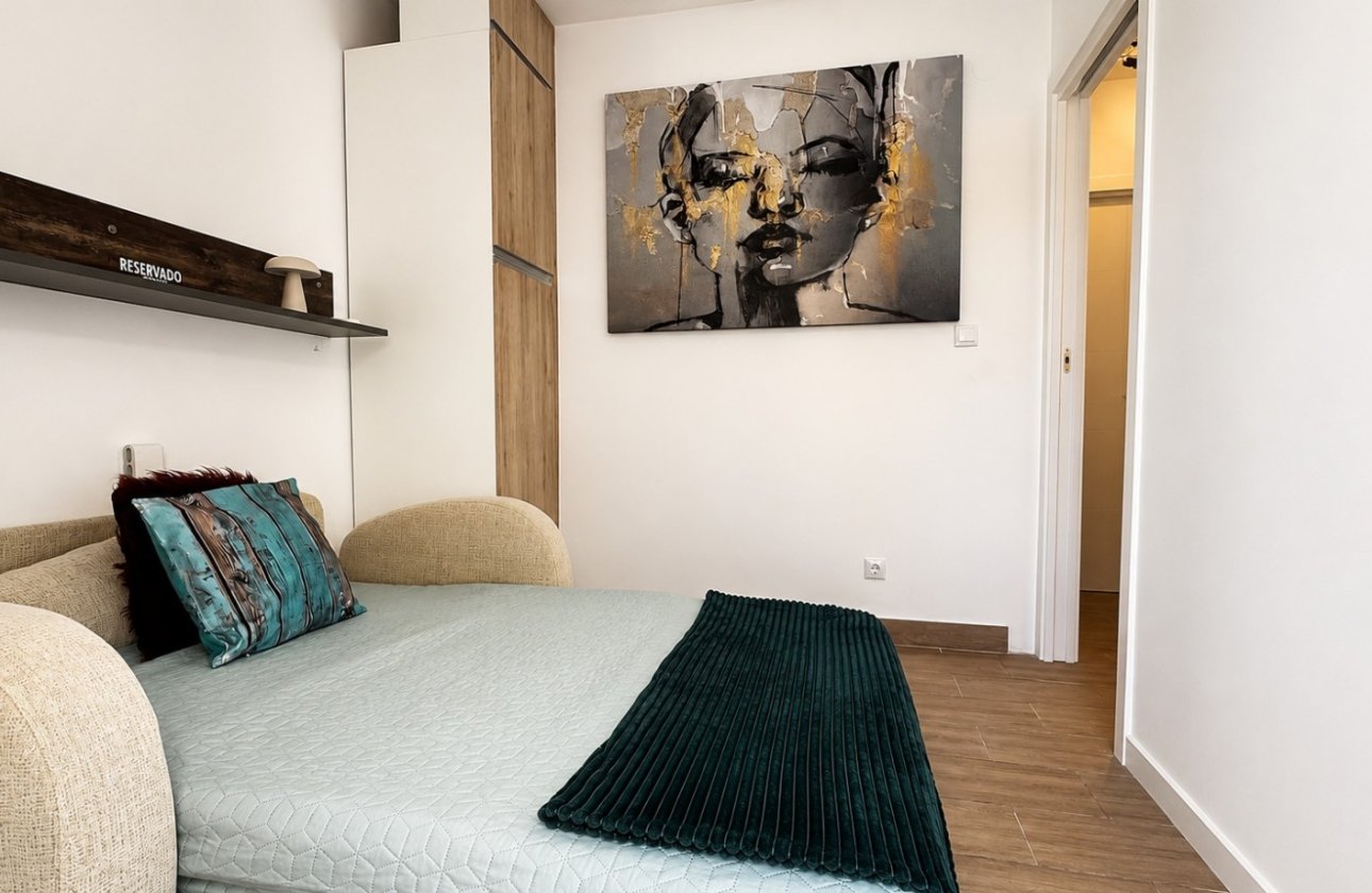 Resale - Villa -
Orihuela Costa - Costa Blanca