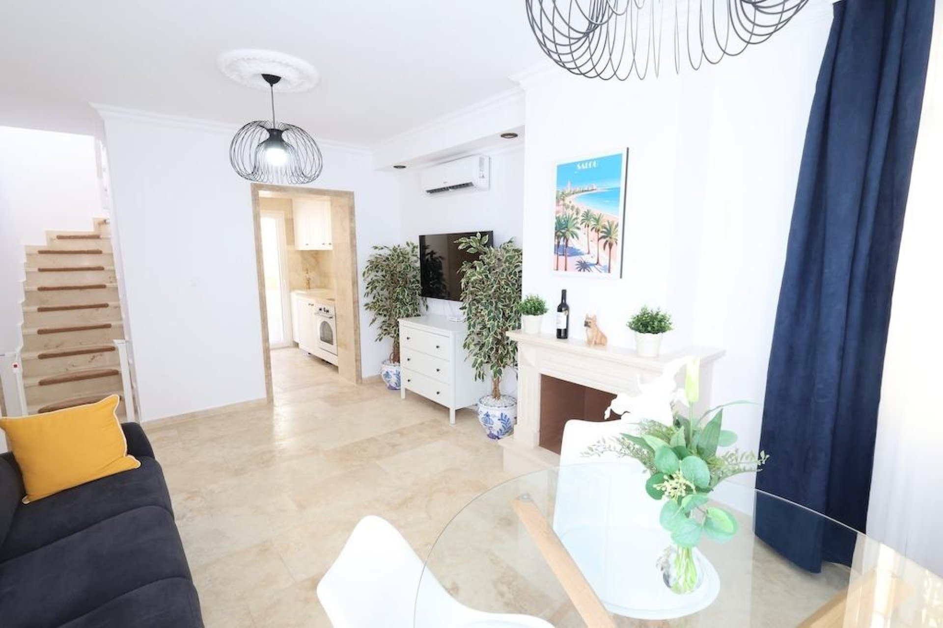 Resale - Villa -
Orihuela Costa - Costa Blanca
