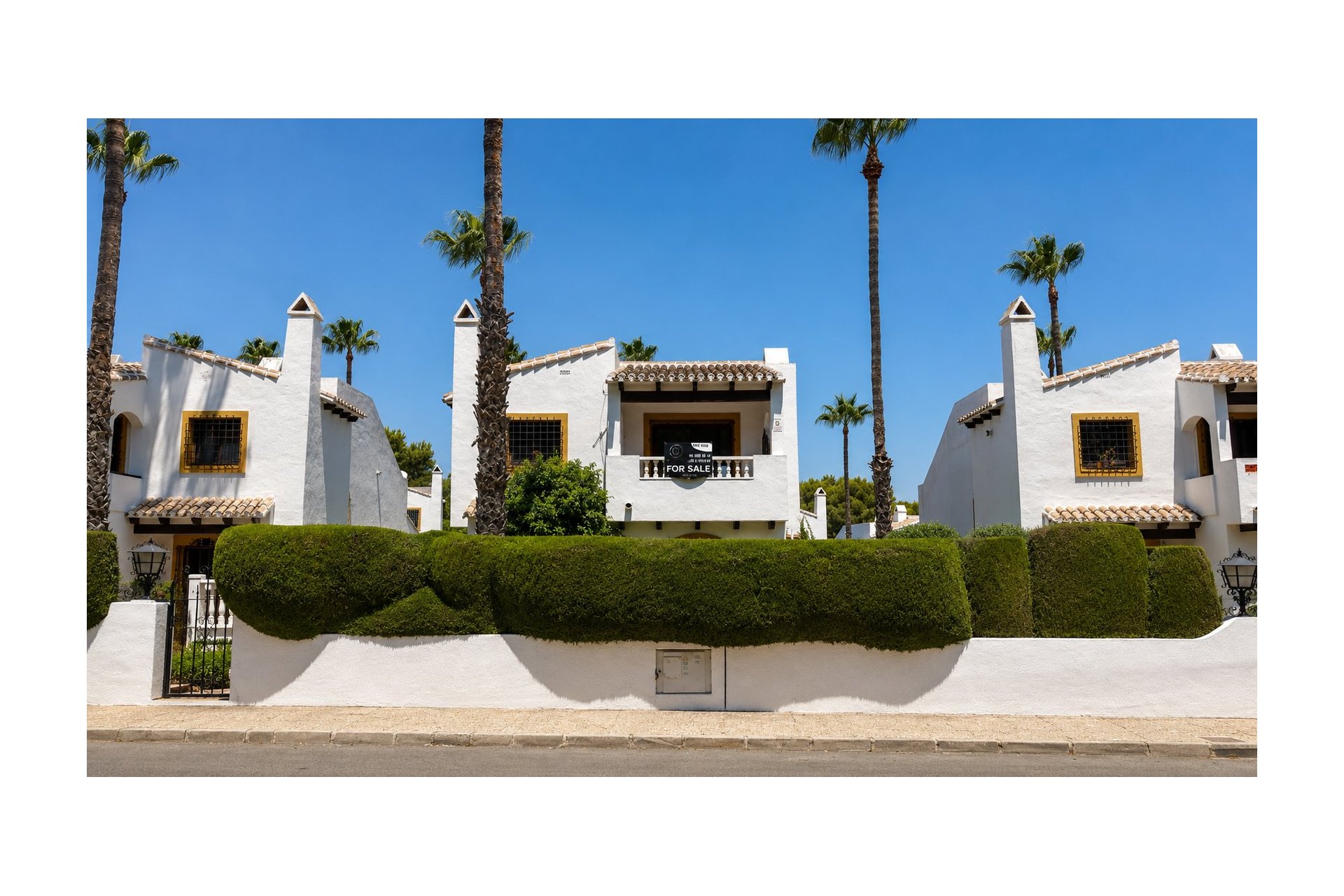 Resale - Villa -
Orihuela Costa - Costa Blanca