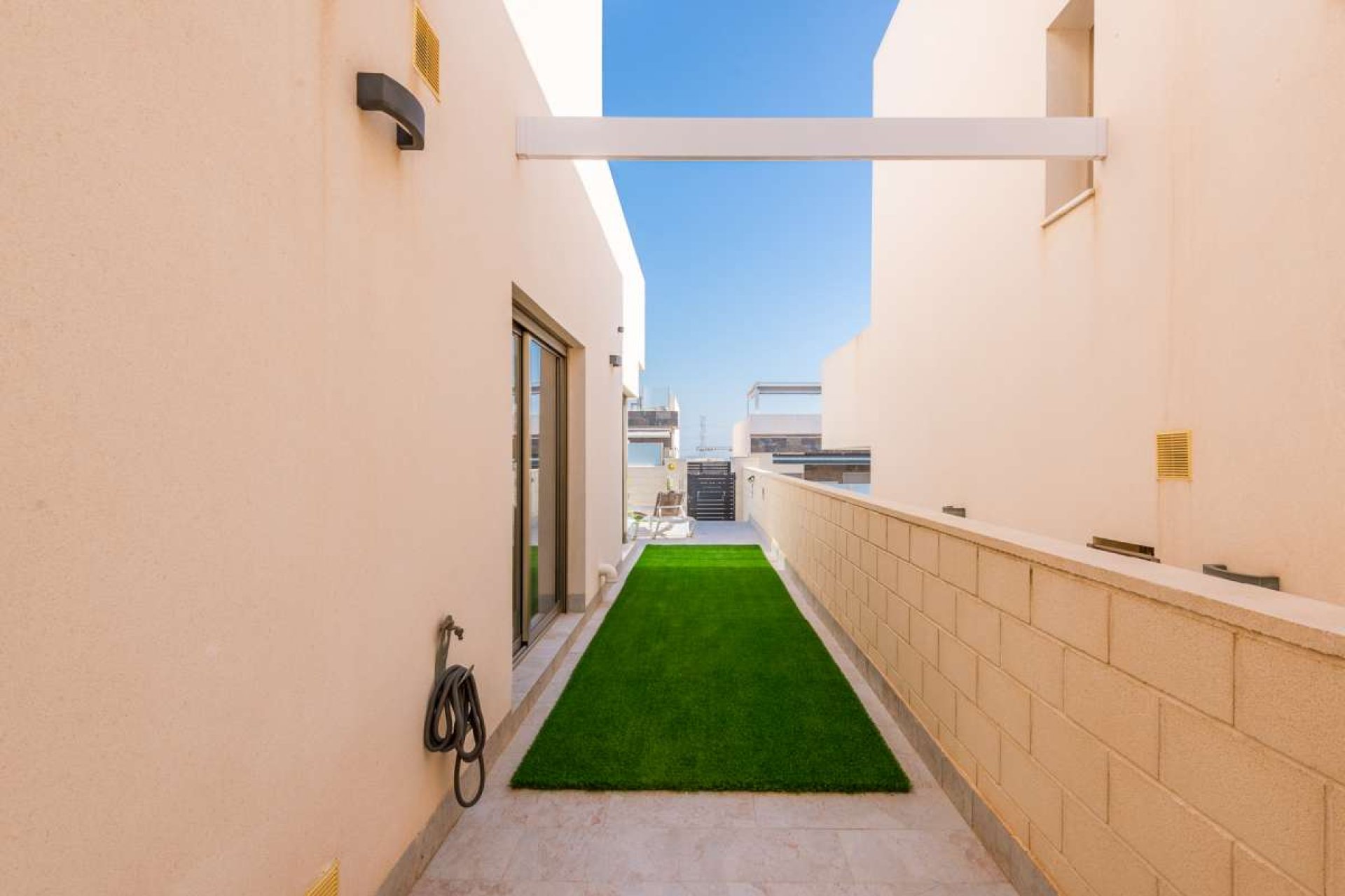 Resale - Villa -
Orihuela Costa - Costa Blanca